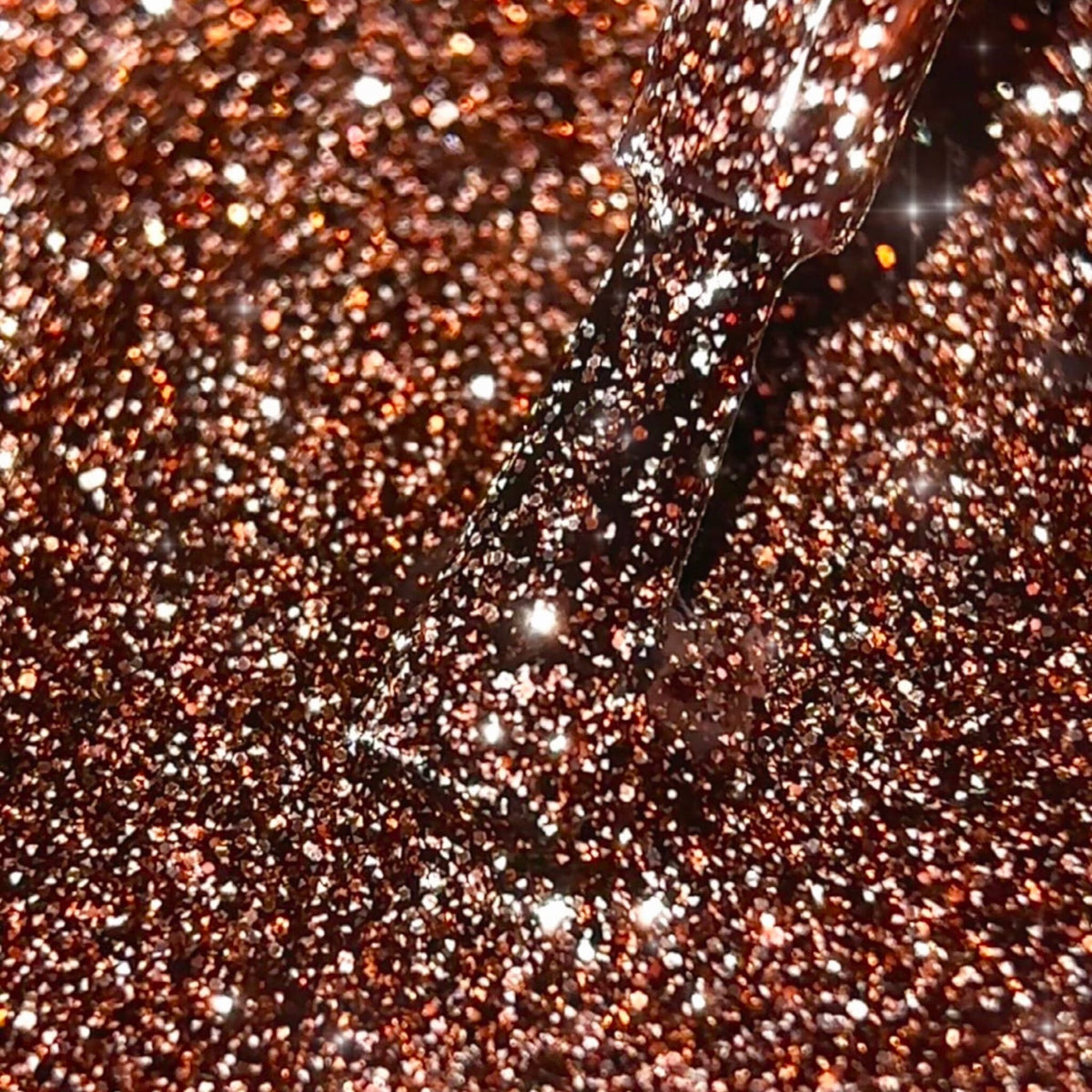BIBLIOTEKA Esmalte reflectante Nº 06 Bronze — Brillo marrón oscuro, 10 ml