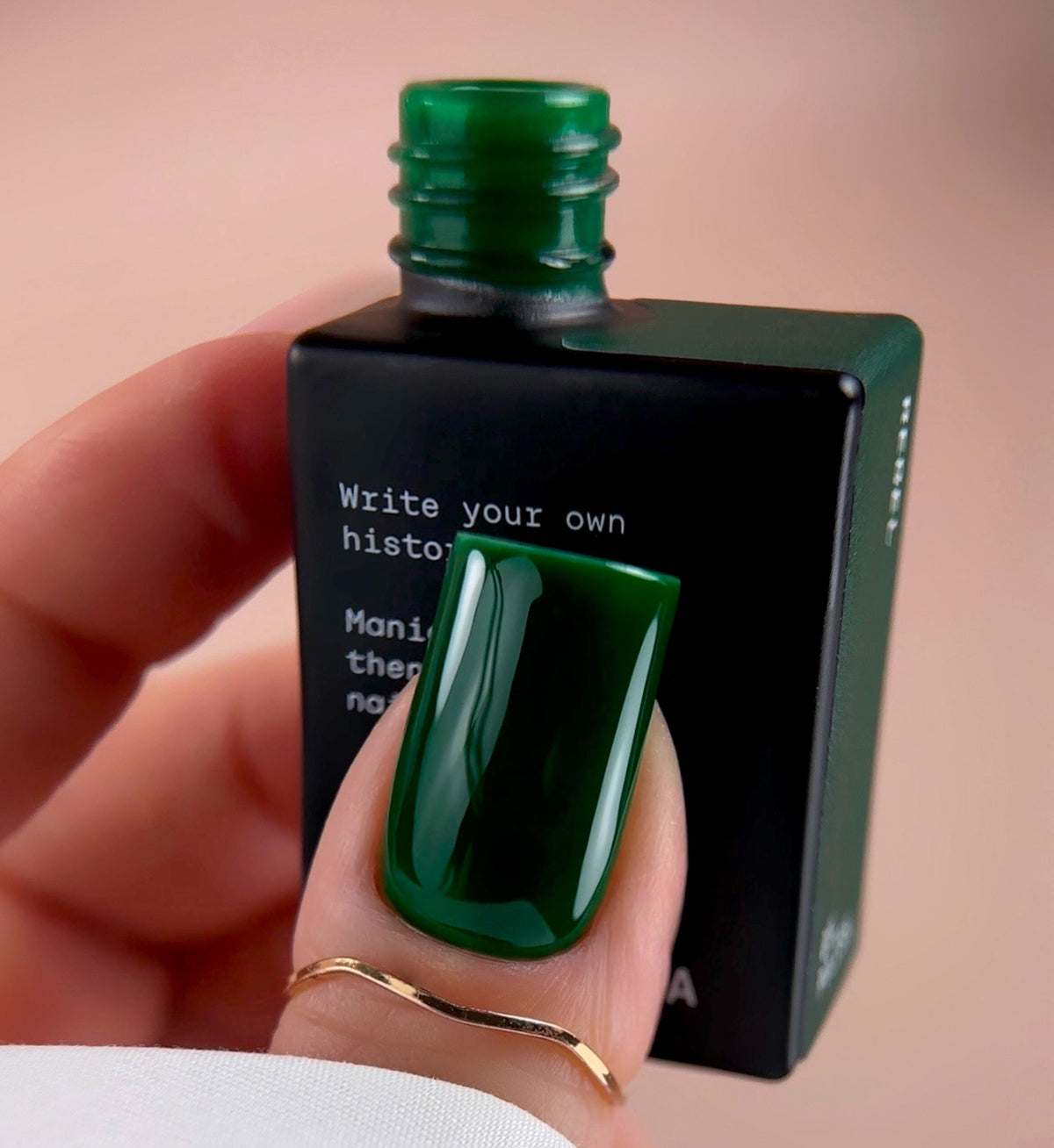 BIBLIOTEKA Esmalte Nº 32 Rebel — Verde, 10 ml