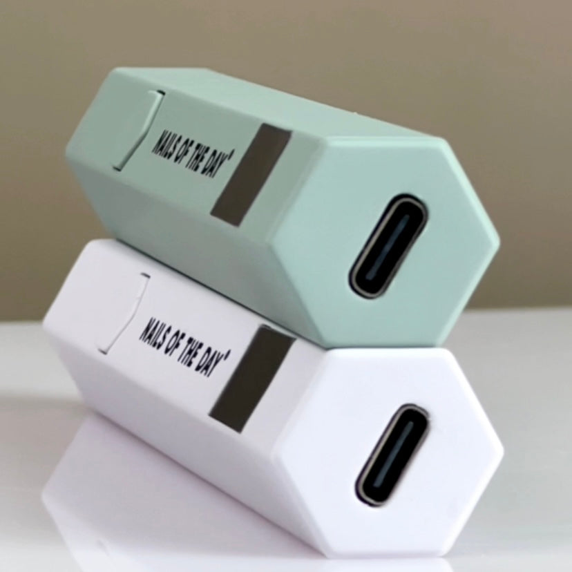 NAILSOFTHEDAY Nail lamp — Verde, linterna para formas superiores e inferiores