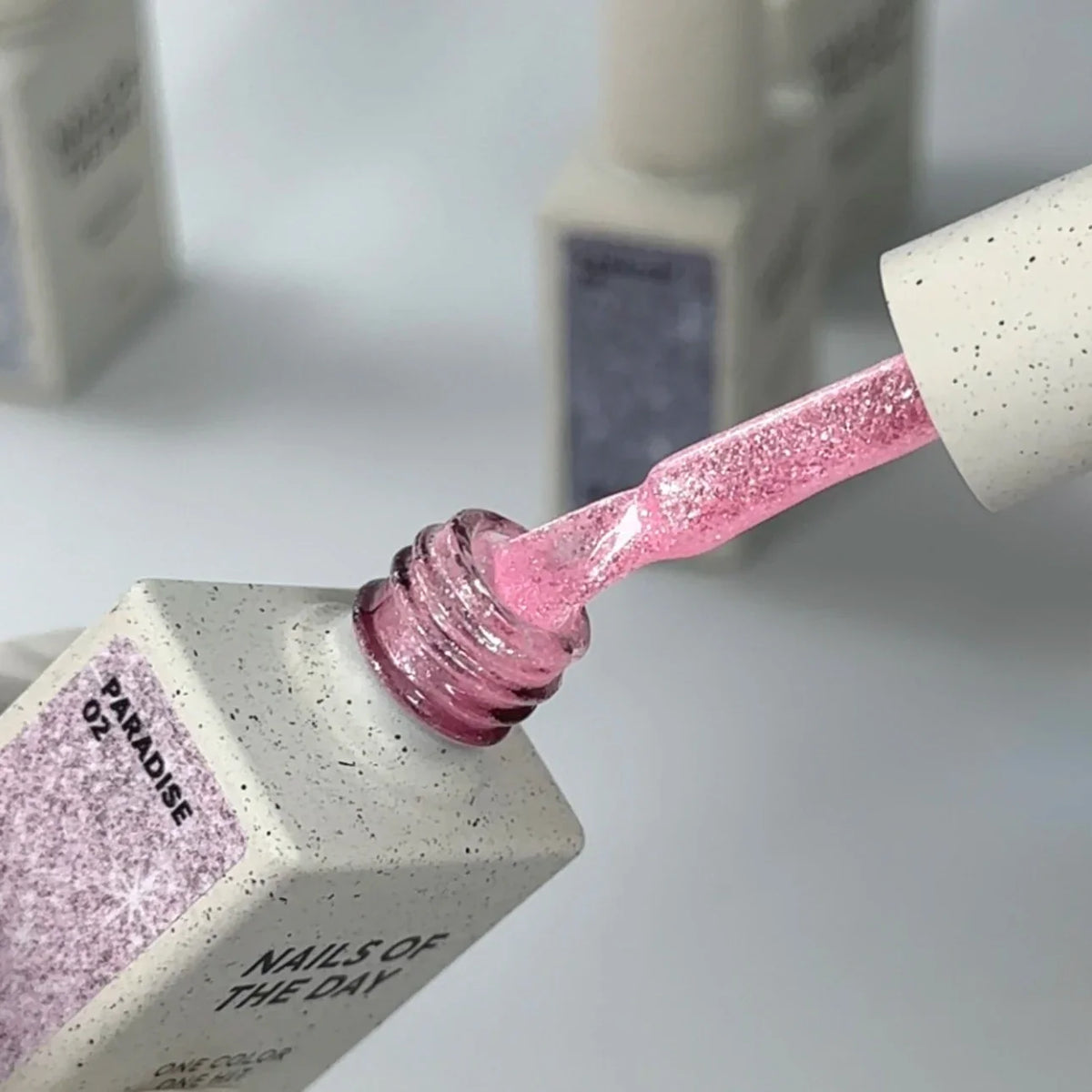 NAILSOFTHEDAY Paradise 02 — esmalte semipermanente rosa suave que cubre la uña con una sola capa, 10 ml