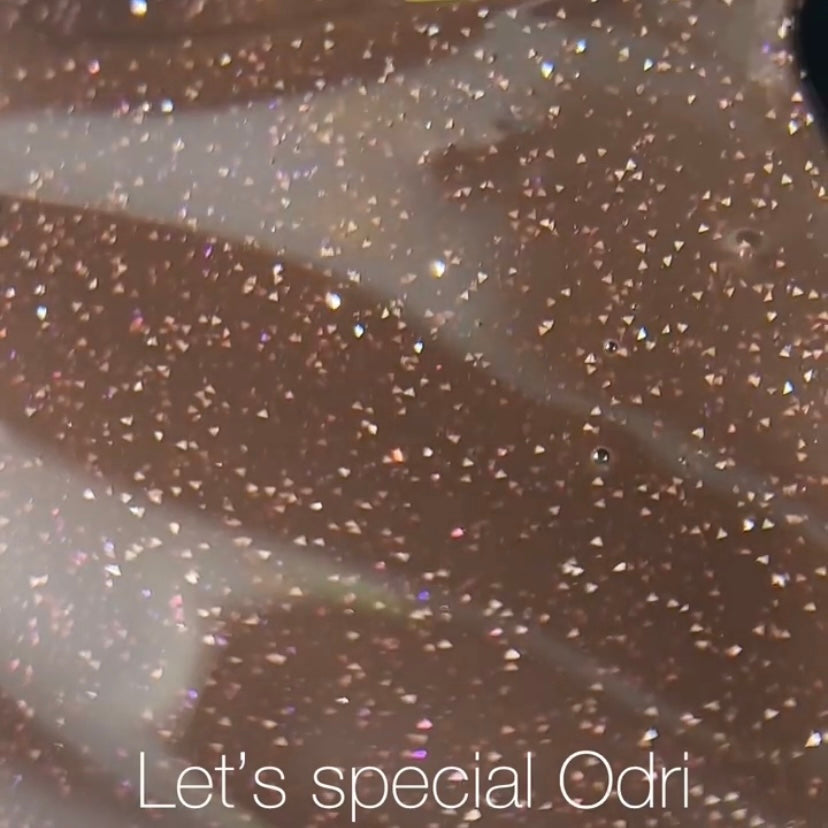 NAILSOFTHENIGHT Let's Special Odri: esmalte semipermanente reflectante de cereza cálido que cubre una capa, 10 ml