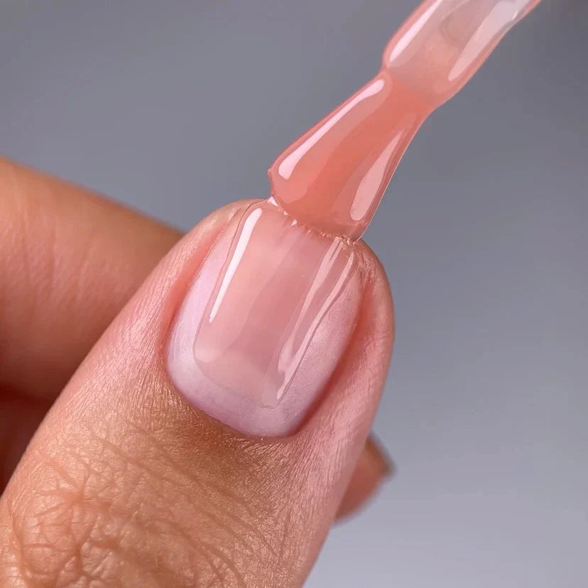 NAILSOFTHEDAY Cover Base 45 Light Pigment – base para uñas nude semitransparente con pigmentación ligera, 10 ml