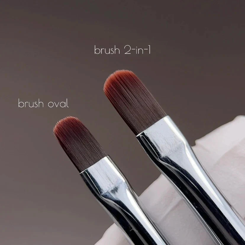 NAILSOFTHEDAY Professional Brush 2-in-1: Liner + Oval — pincel profesional metálico de doble cara con tapas, diseñado para trazos finos y para la aplicación de gel. Liner de 11 mm + óvalo plano de 11 mm.