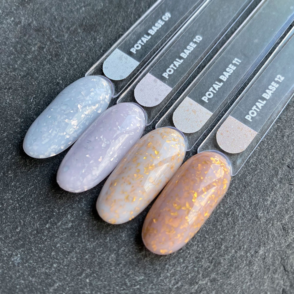 NAILSOFTHEDAY Potal base 12 - base beige con decoracion dorada, 10 ml