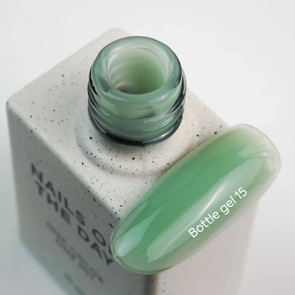 NAILSOFTHEDAY Bottle gel 15 — gel ultrafuerte para uñas, 10 ml