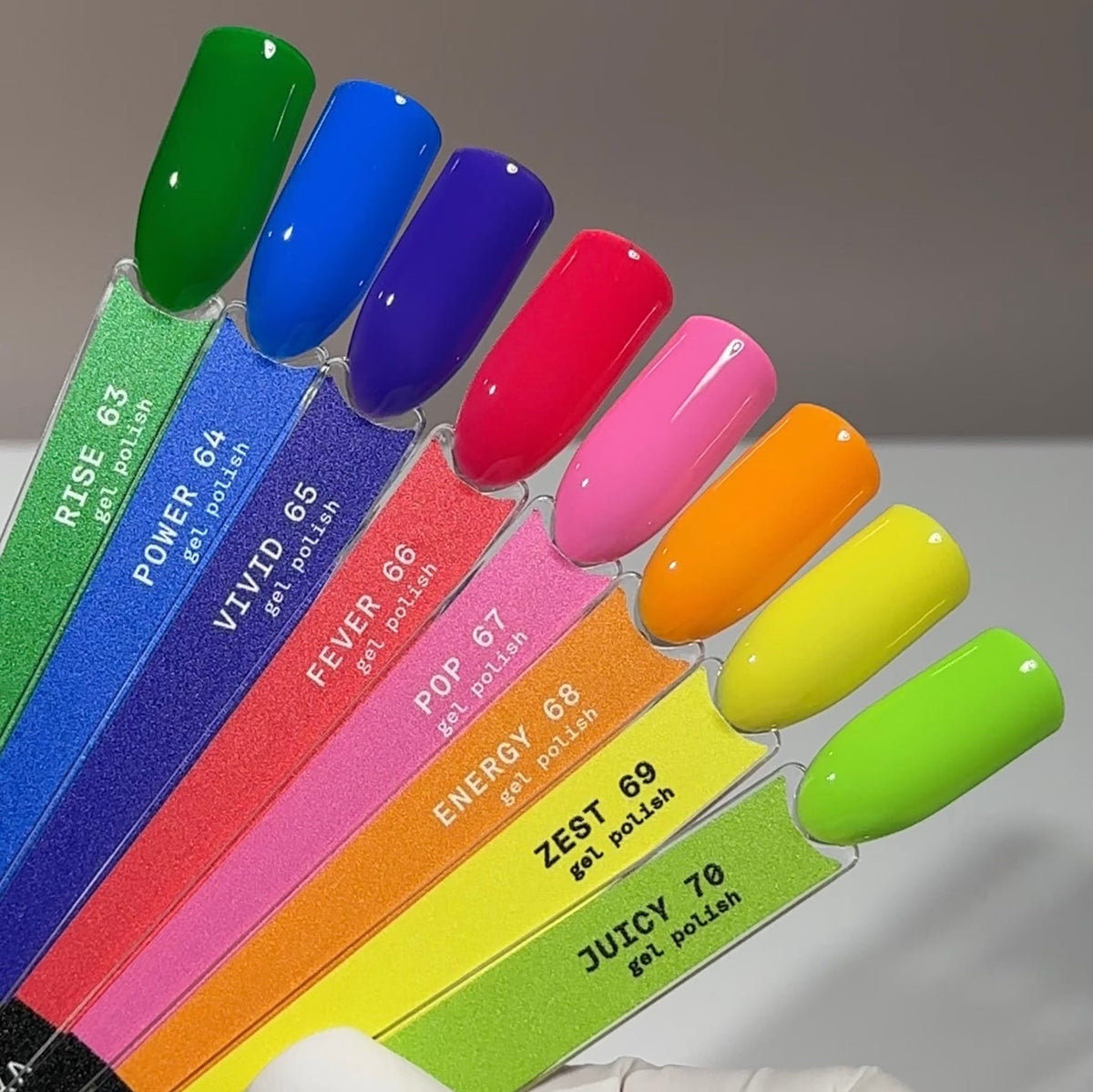 BIBLIOTEKA Esmalte Semipermanente Nº 70 Juicy — verde lima brillante, 10 ml.