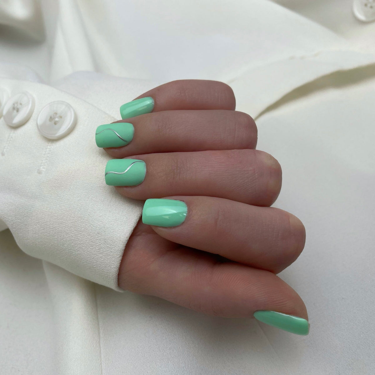 NAILSOFTHEDAY Let's Special Mint: esmalte semipermanente color menta para cubrir uñas en una capa, 10 ml