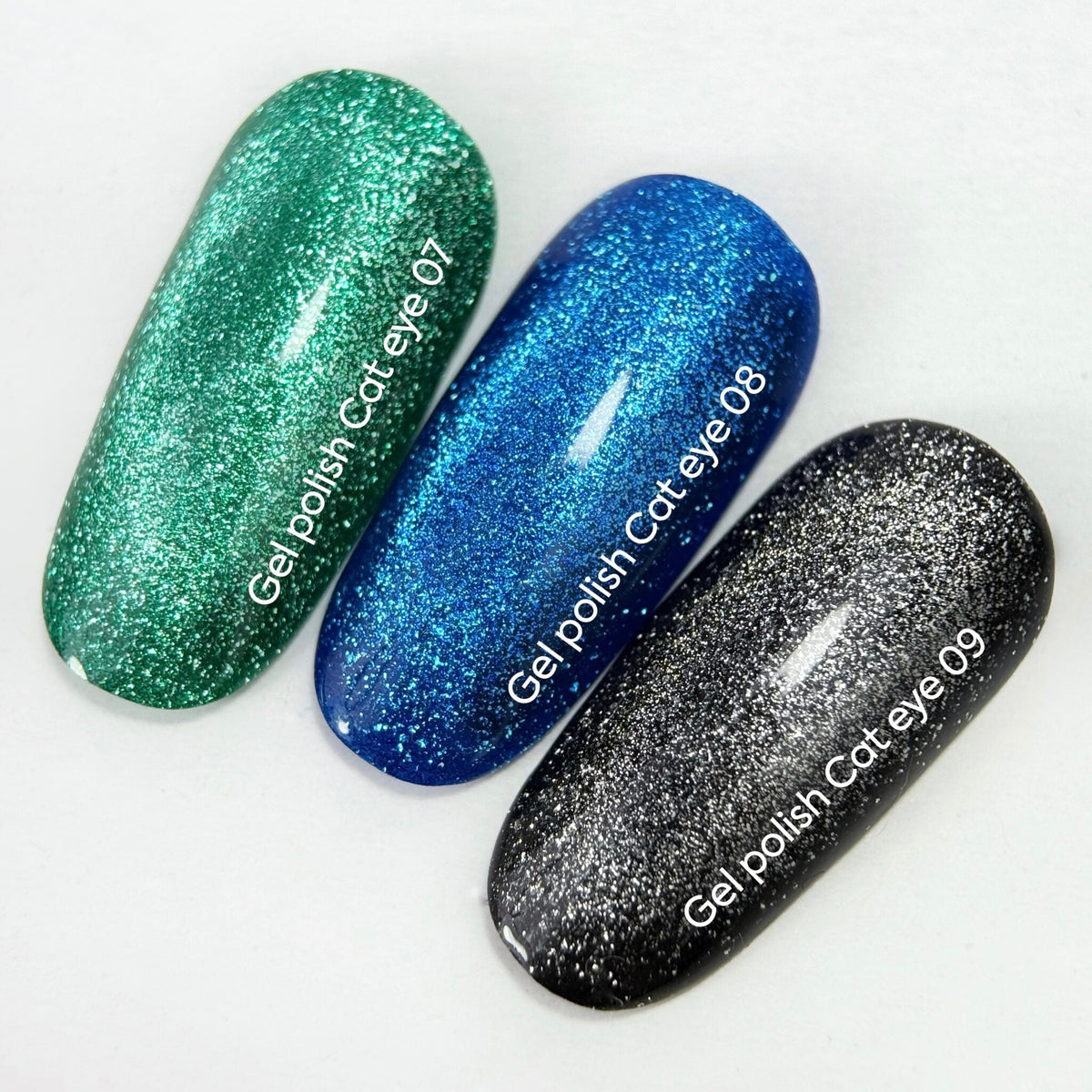 NAILSOFTHEDAY Gel Polish Cat Eye 09 — esmalte semipermanente negro efecto ojo de gato con partículas metálicas finas y un ligero efecto reflectante. Cobertura total en una sola capa. 6 ml.