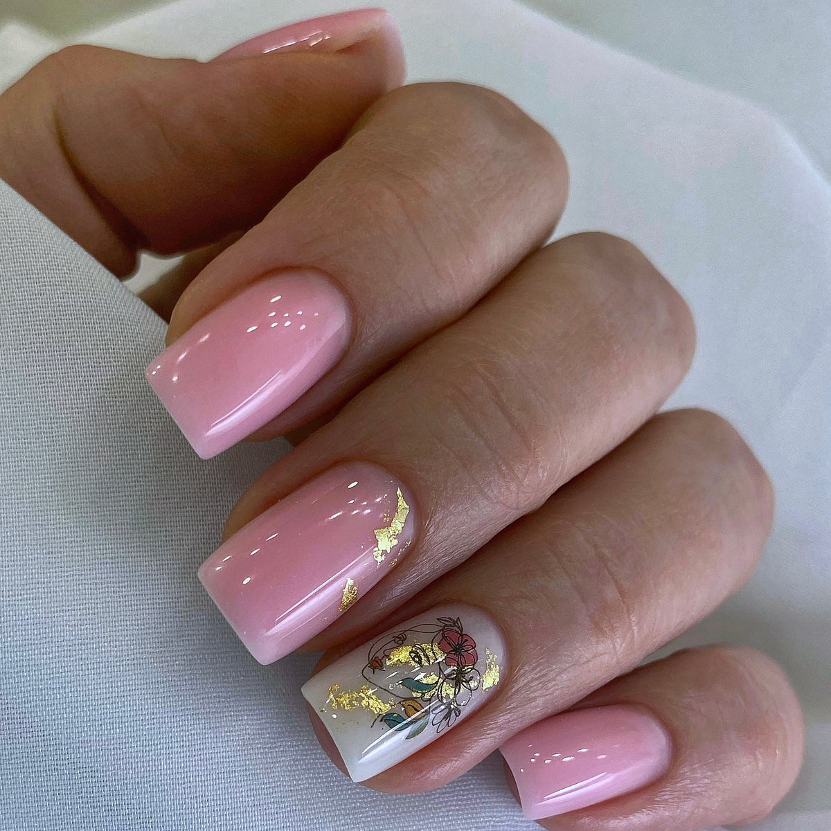 NAILSOFTHEDAY Bottle gel 03 – gel ultrafuerte rosa claro, 10 ml