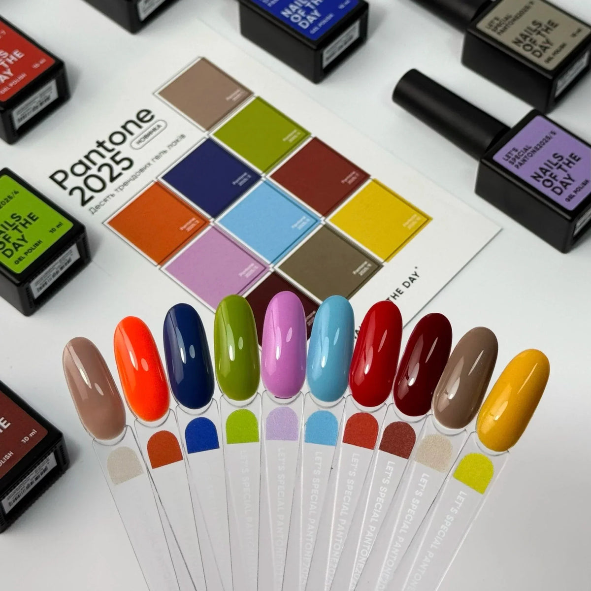 NAILSOFTHEDAY Let’s special Pantone2025/6 — esmalte semipermanente azul vibrante, que cubre en una capa, 10 ml.