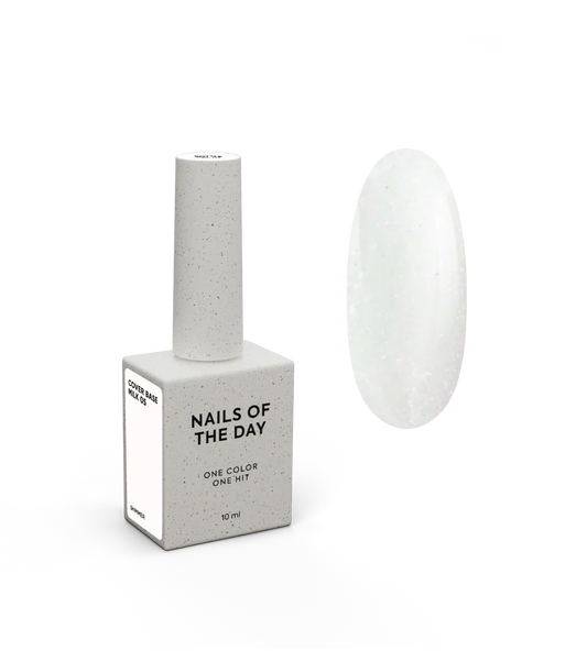 Nailsoftheday Cover base NEW Formula milk 05 — un tono lechoso, semitransparente con brillo rosa que intensifica el color y lo hace más cálido, una base de camuflaje para uñas, 10 ml.