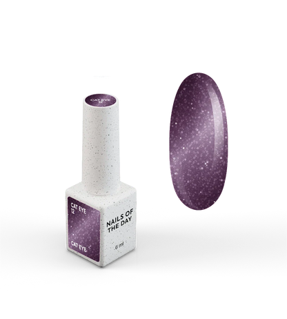 NAILSOFTHEDAY Gel Polish Cat Eye 12 — esmalte  efecto ojo de gato en tono morado, cobertura completa en una sola capa. 6 ml.