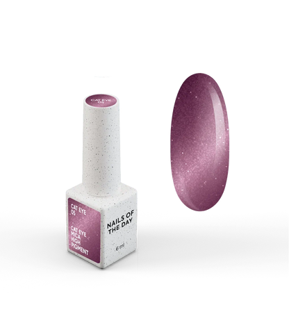 NAILSOFTHEDAY Gel Polish Cat Eye 05 — esmalte semipermanente rosa oscuro efecto ojo de gato con partículas metálicas finas y un ligero efecto reflectante. Cobertura total en una sola capa. 6 ml.