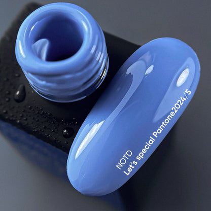 NAILSOFTHEDAY Let's Special Pantone2024/5 - esmalte semipermanente de uñas denim claro/aciano claro que cubre en una capa, 10 ml