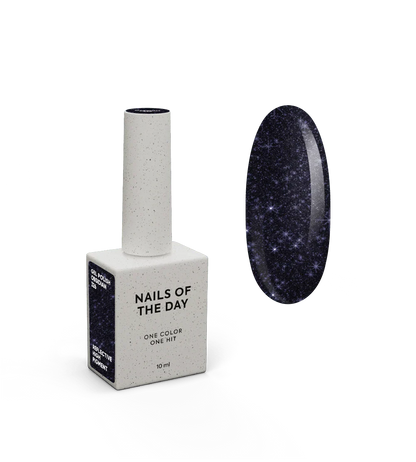 NAILSOFTHENIGHT Obsidian Gel Polish — un esmalte de color grafito-púrpura reflectante, 10 ml.