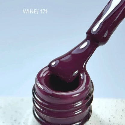 NAILSOFTHEDAY Gel Polish Wine — esmalte semipermanente en tono vino uva con cobertura completa en una sola capa. 10 ml.